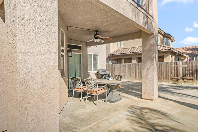 5811 W Cromwell Avenue, Fresno, CA 93722