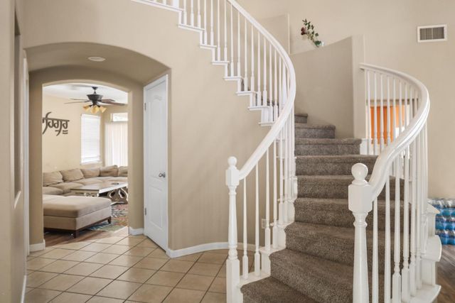 5811 W Cromwell Avenue, Fresno, CA 93722