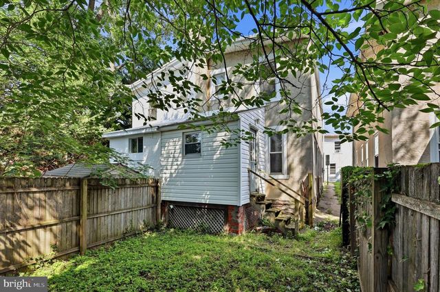 223 SHEAS TER, Ardmore, PA 19003