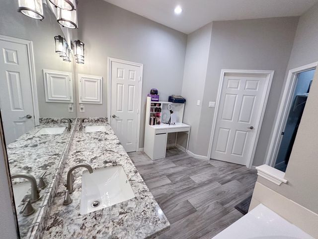 3722 Paigewood Drive, Pearland, TX 77584