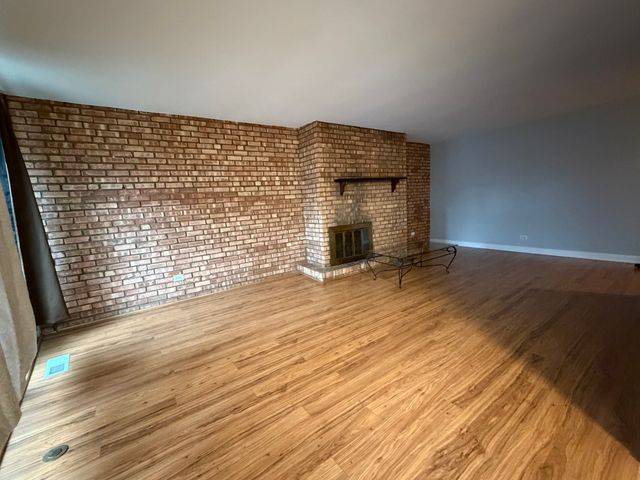 5500 Hillcrest Lane 3A, Lisle, IL 60532