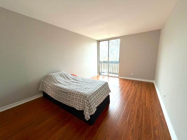 5500 Hillcrest Lane 3A, Lisle, IL 60532