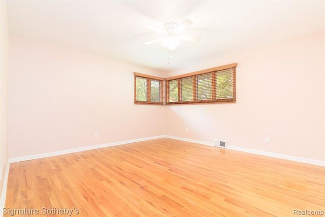 3672 Middlebury Lane, Bloomfield Hills, MI 48301