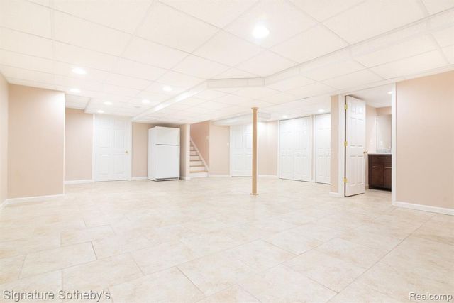 3672 Middlebury Lane, Bloomfield Hills, MI 48301