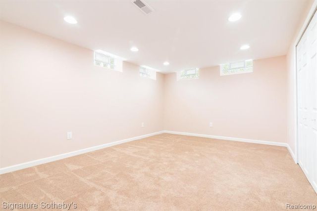3672 Middlebury Lane, Bloomfield Hills, MI 48301