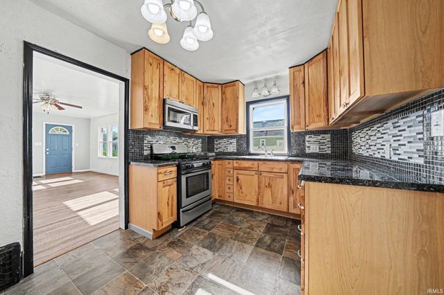 19659 Darden Road, South Bend, IN 46637