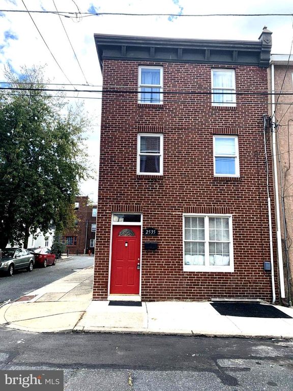 2535 TILTON ST, PHILADELPHIA, PA 19125 — exterior