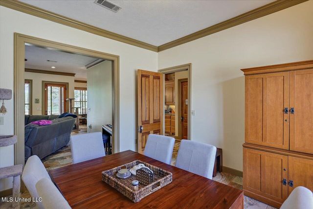 168 Woodlands Glen Cir, Brandon, MS 39047