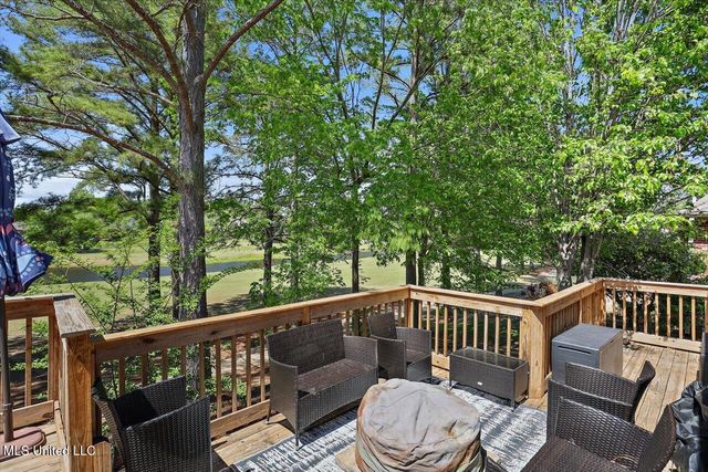 168 Woodlands Glen Cir, Brandon, MS 39047