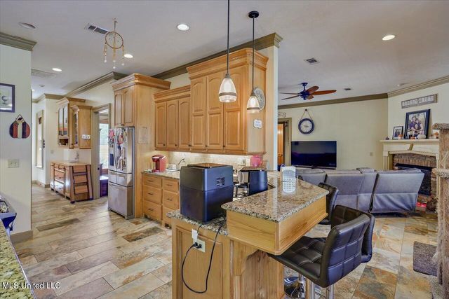 168 Woodlands Glen Cir, Brandon, MS 39047