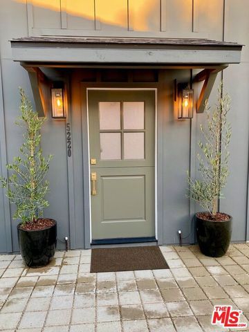 5222 5220 Whitsett Avenue 2, Valley Village, CA 91607