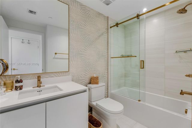 2678 Tigertail Ave 1410, Miami, FL 33133