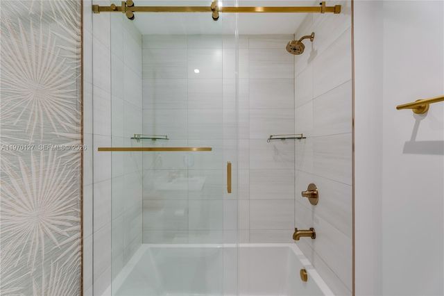 2678 Tigertail Ave 1410, Miami, FL 33133