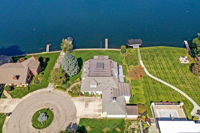 6 Clarendon Drive, Elkhart, IN 46516