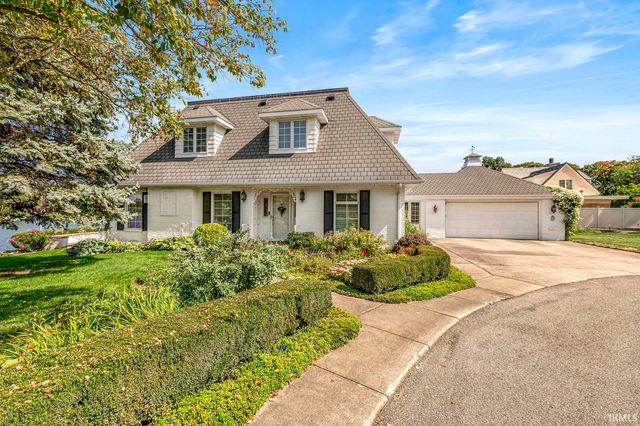 6 Clarendon Drive, Elkhart, IN 46516