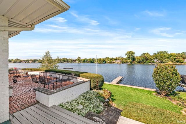 6 Clarendon Drive, Elkhart, IN 46516