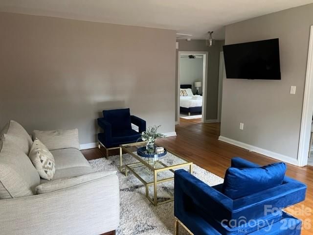 2205 Thurmond Place, Charlotte, NC 28205