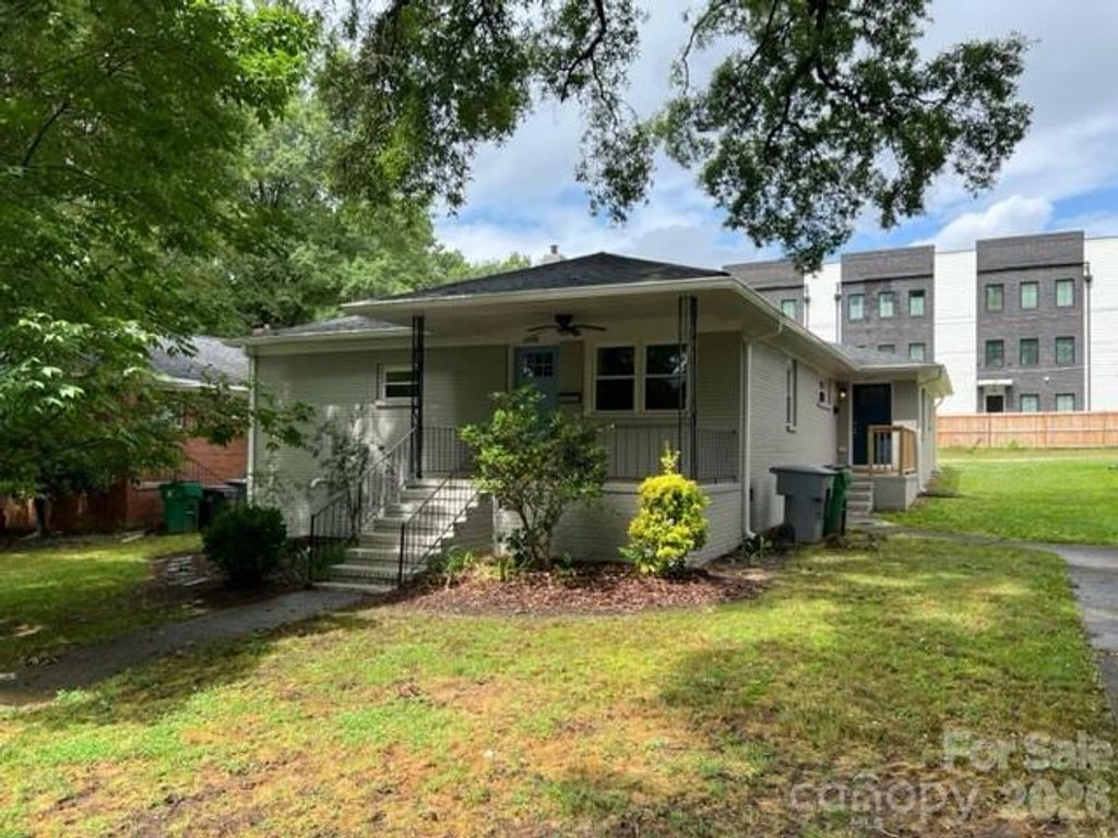 2205 Thurmond Place, Charlotte, NC 28205
