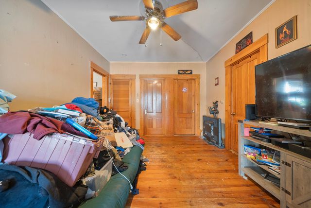 10 Whiting Hill Road, Wilton, NH 03086