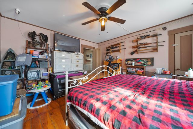 10 Whiting Hill Road, Wilton, NH 03086