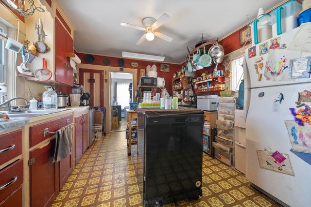 10 Whiting Hill Road, Wilton, NH 03086