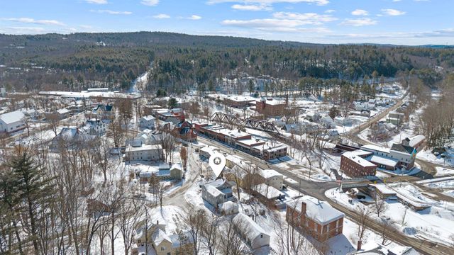 10 Whiting Hill Road, Wilton, NH 03086