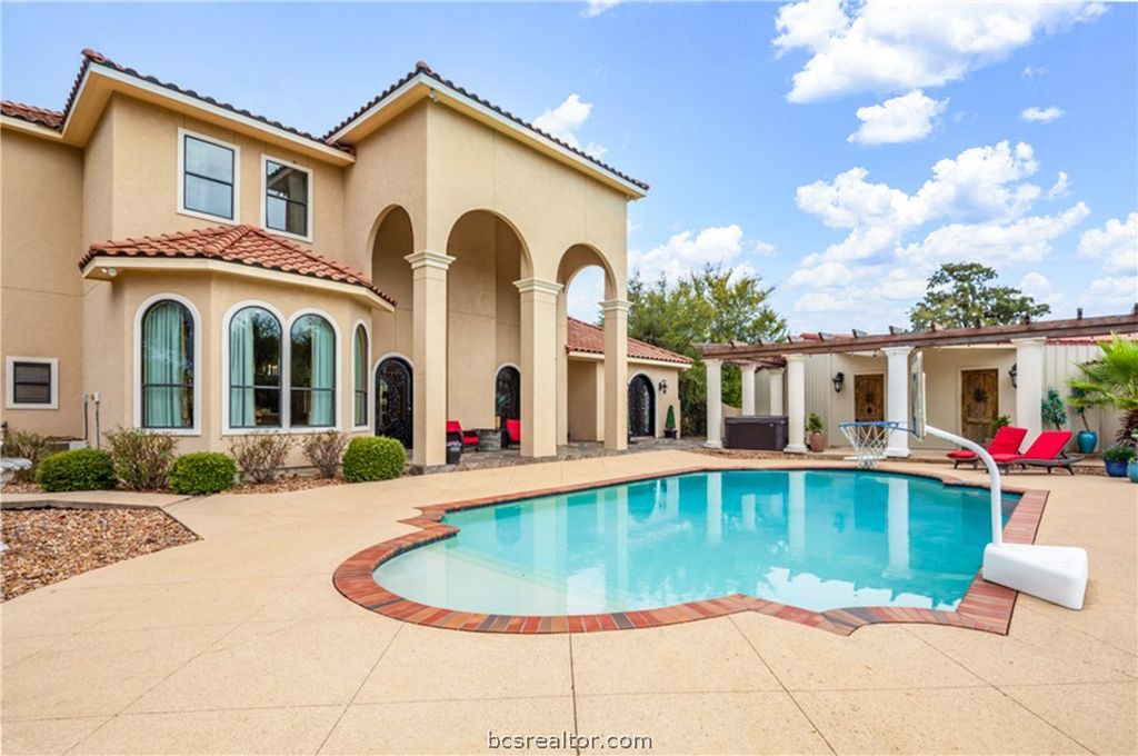 17674 Saddle Creek Drive, College Station, TX 77845 — photo 2