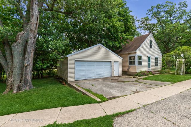 174 Harvey Avenue, Grayslake, IL 60030