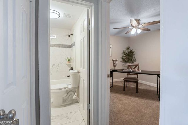 3127 Gilbert Street, Savannah, GA 31404