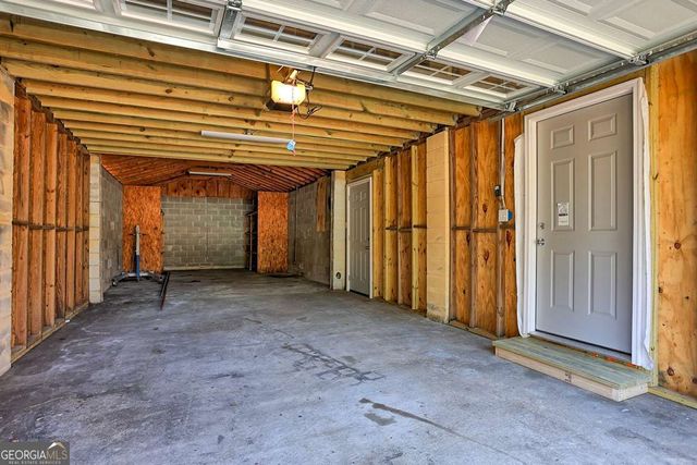 3127 Gilbert Street, Savannah, GA 31404