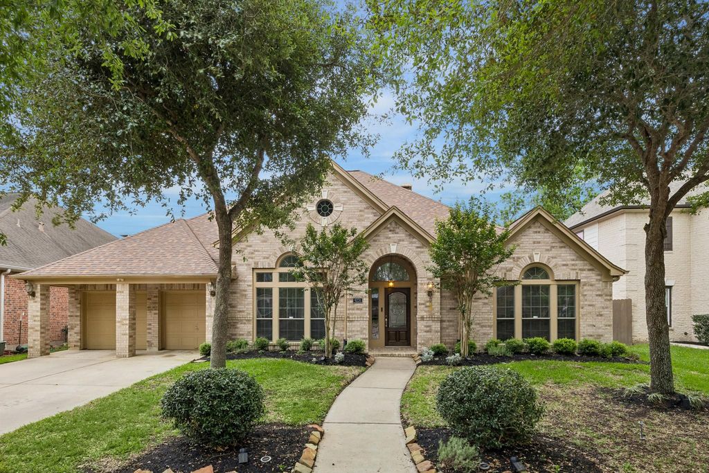 9231 Cold Hollow Lane, Missouri City, TX 77459