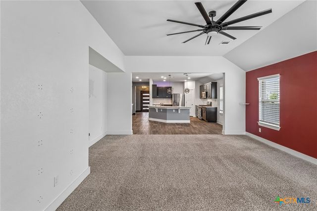 318 Blue Oak Boulevard, San Marcos, TX 78666