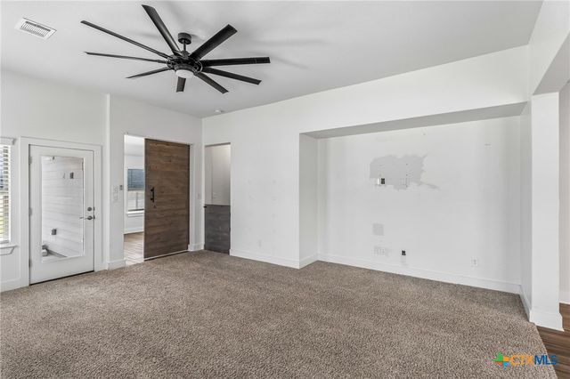 318 Blue Oak Boulevard, San Marcos, TX 78666