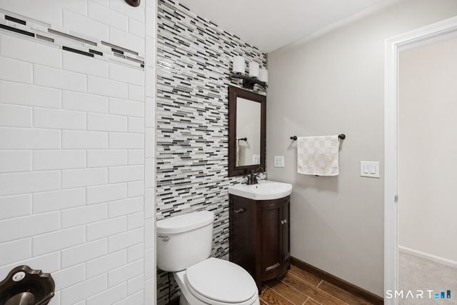 50 Orangewood West 50, Derby, CT 06418
