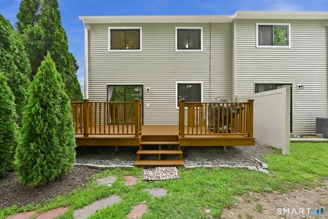 50 Orangewood West 50, Derby, CT 06418