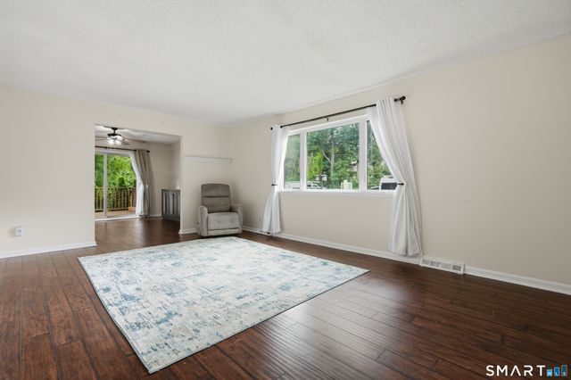 50 Orangewood West 50, Derby, CT 06418