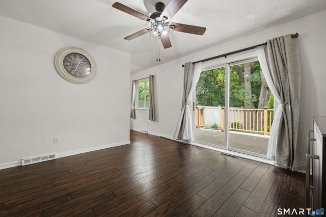 50 Orangewood West 50, Derby, CT 06418