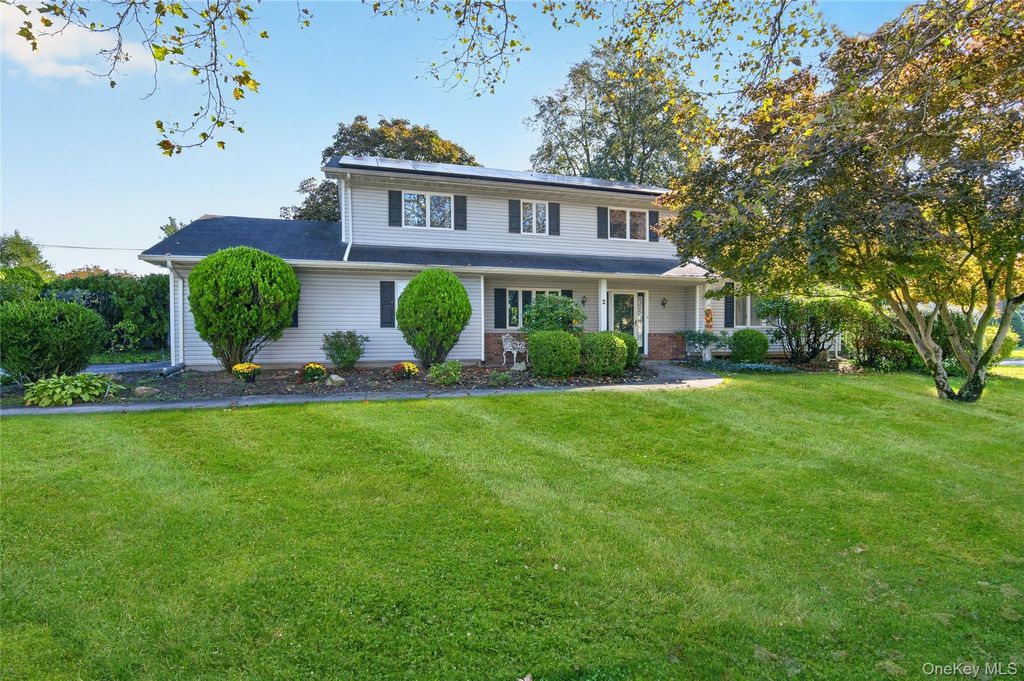 2 Rockrose Lane, East Northport, NY 11731 — exterior