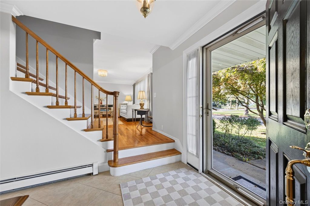 2 Rockrose Lane, East Northport, NY 11731 — photo 2
