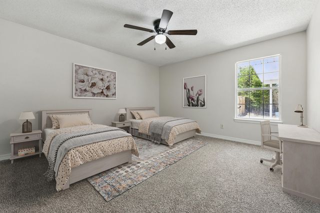 1745 Village Parkway, Gulf Breeze, FL 32563