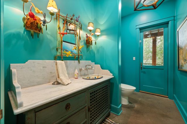 1905 Wood Acre LN, Austin, TX 78733