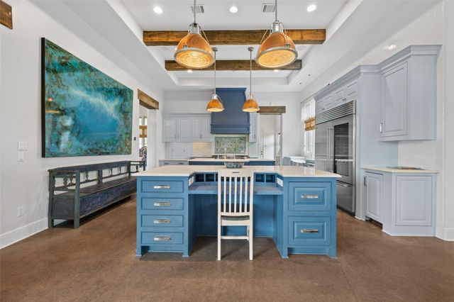 1905 Wood Acre LN, Austin, TX 78733