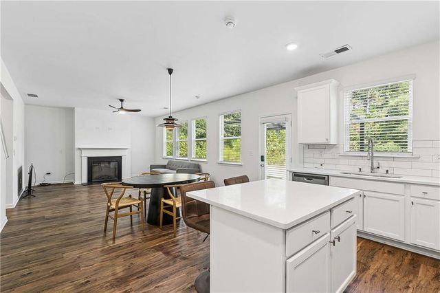 430 Burgundy Terrace SE, Atlanta, GA 30354