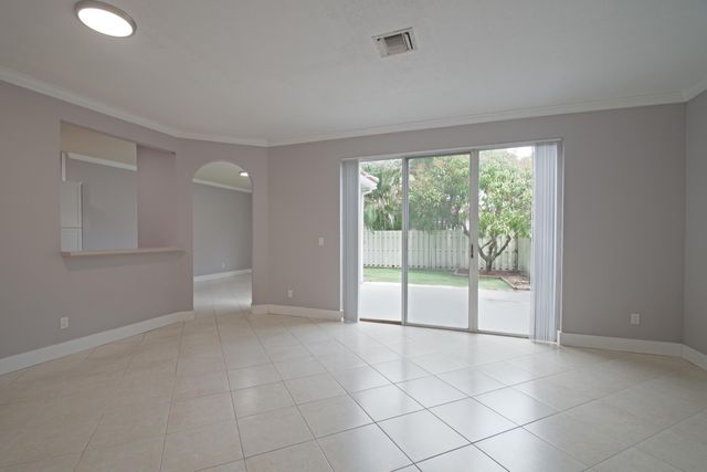 13243 NW 8th Street, Pembroke Pines, FL 33028
