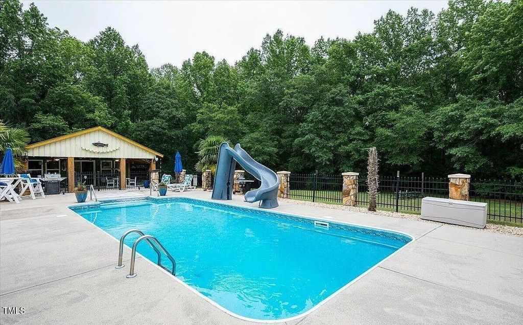 413 Johnson Town Rd Road, Zebulon, NC 27597