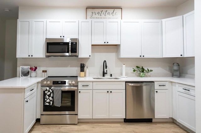 8 Enon St 102, Beverly, MA 01915