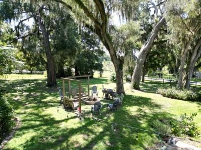 35833 LAKESHORE DRIVE, Dade City, FL 33525