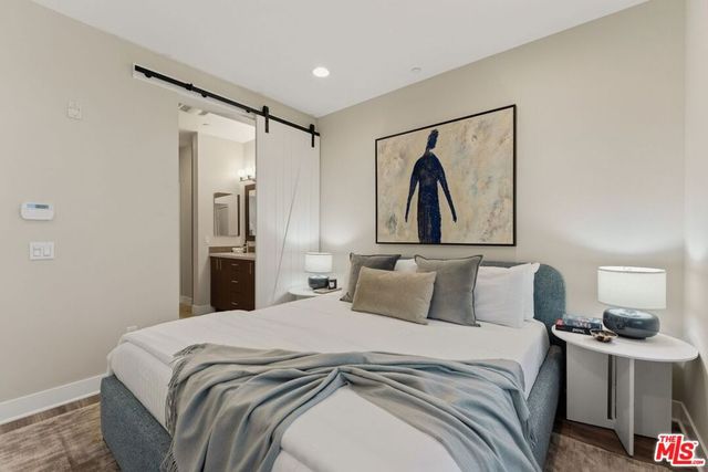 2753 Waverly Drive 806, Los Angeles, CA 90039