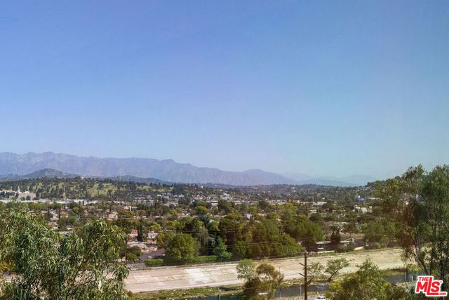 2753 Waverly Drive 806, Los Angeles, CA 90039