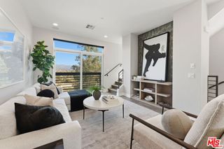 2753 Waverly Drive 806, Los Angeles, CA 90039